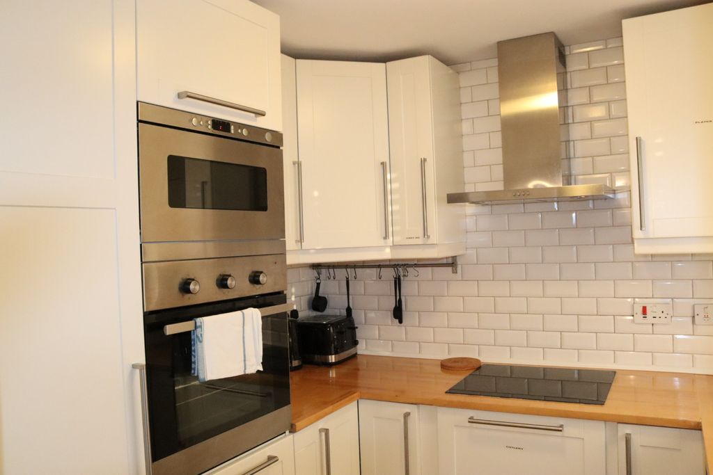 Additional image 17 of 2 bed maisonette to rentHumber Road, Dartford DA1