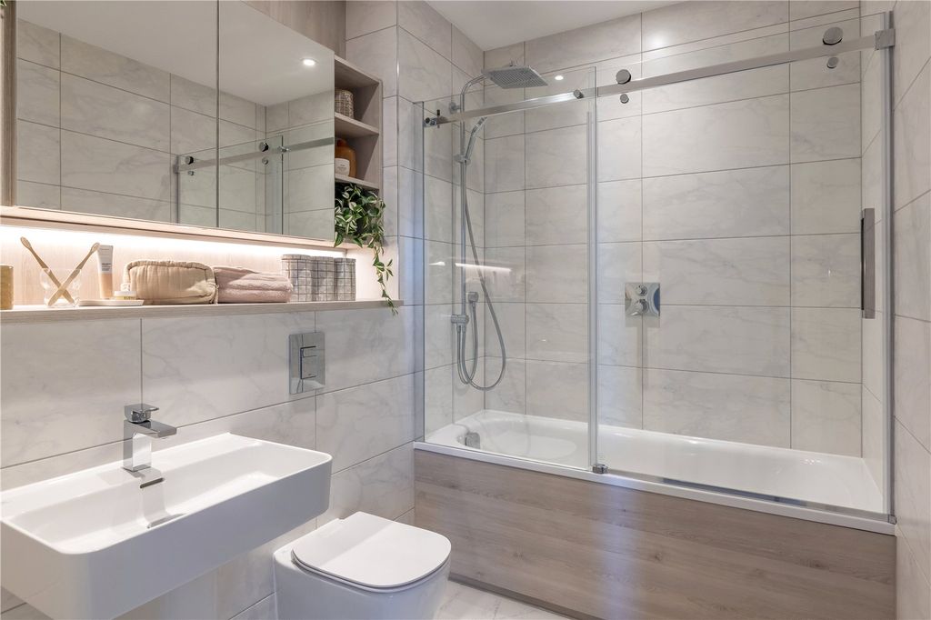 Additional image 9 of 3 bed flat to rentCortland At Colliers Yard, 7 Bankside Boulevard, Salford, Greater Manchester M3