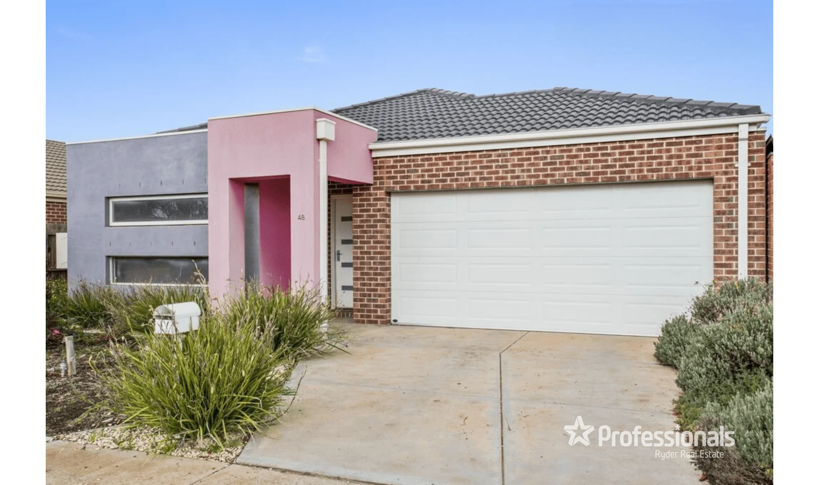 48 Turf Club Blvd, Melton South VIC 3338