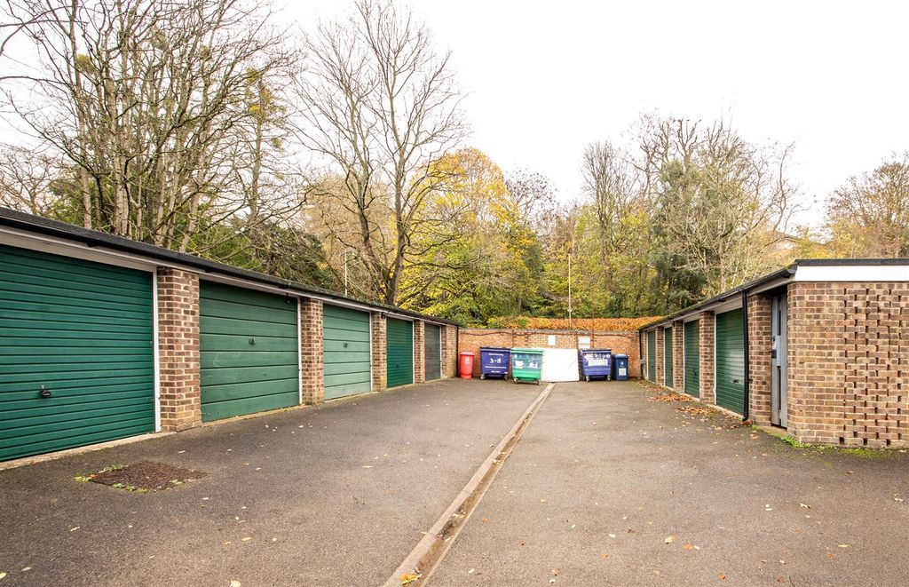 Additional image 18 of 2 bed flat to rentCheney Lane, Headington, Oxford OX3