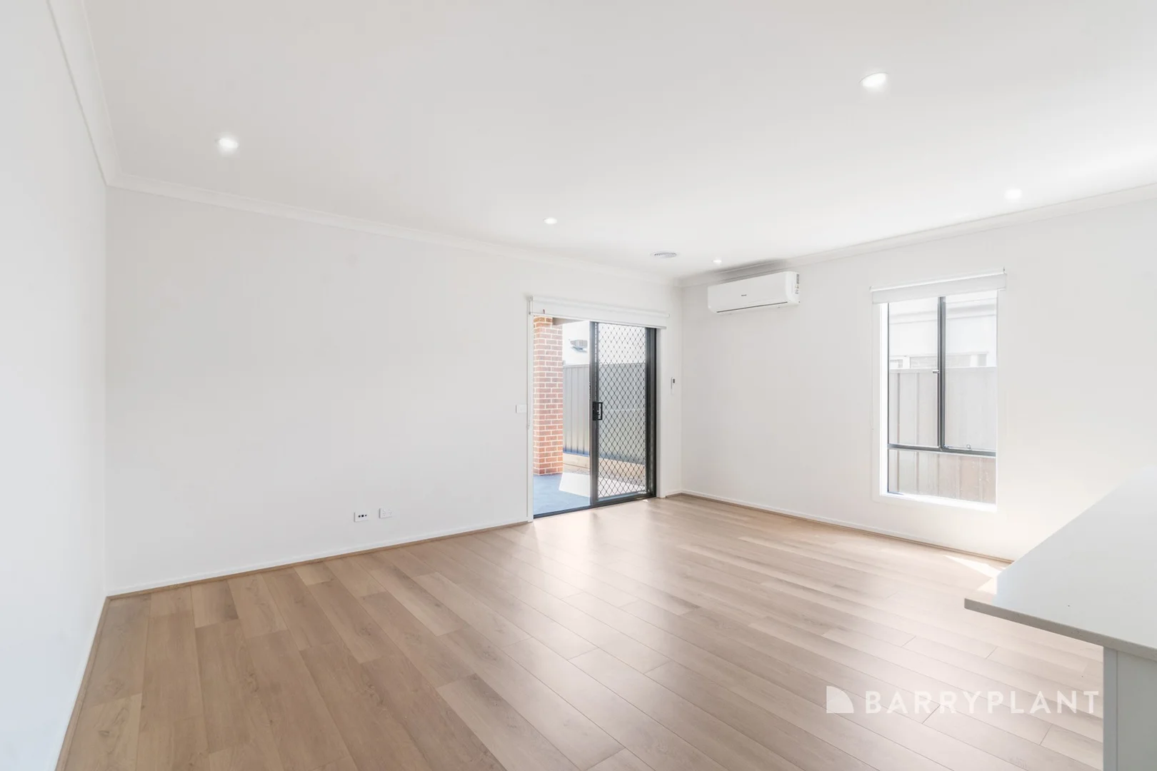11 Cordyline St, Mount Duneed VIC 3217 photo 4