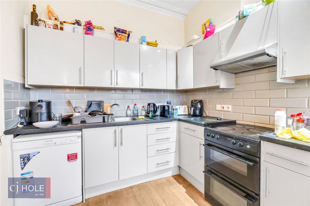 Additional image 2 of 7 bed maisonette to rentRedland Court Road, Bristol BS6