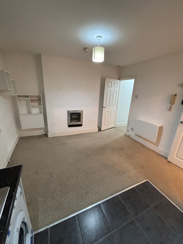 1 Bed Flat, Ambra Vale East, BS8, N1 7GU photo 3