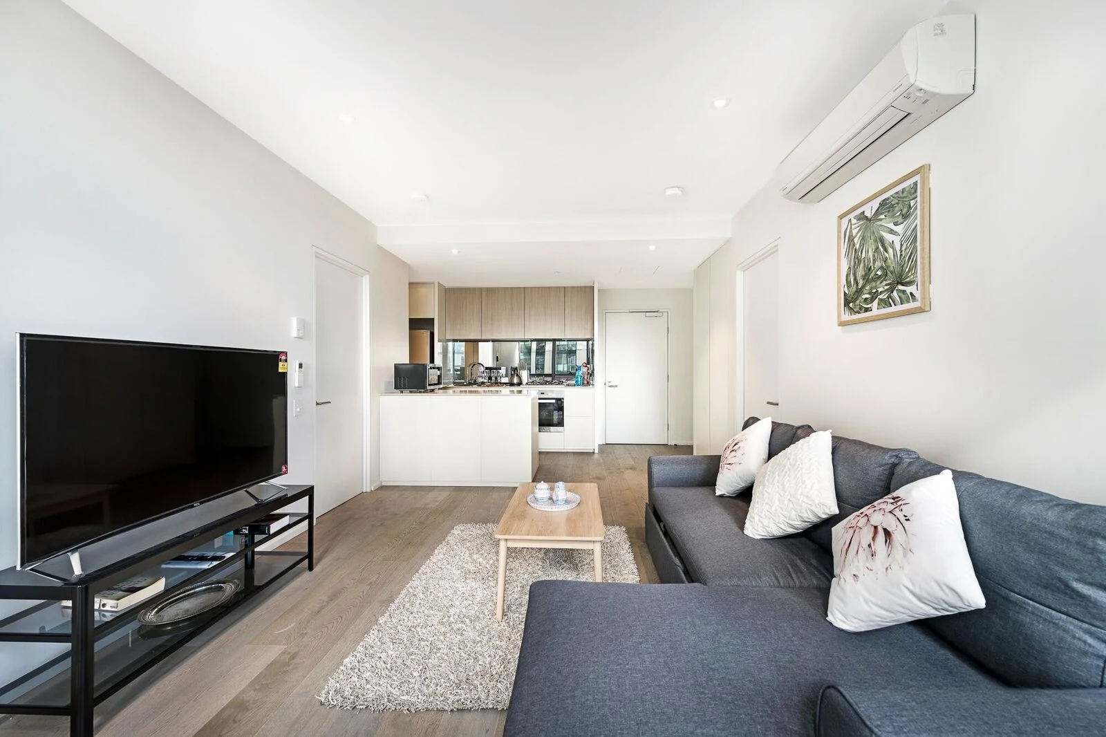 Additional image 2 of 811N/889 Collins Street, Docklands VIC 3008