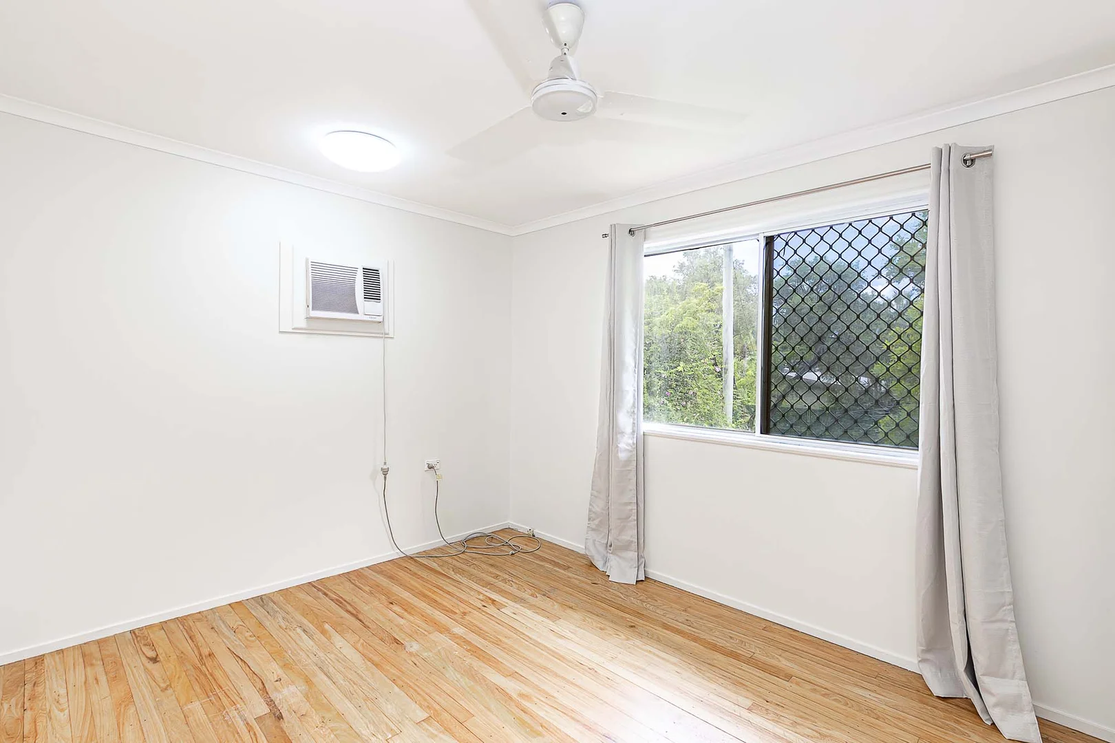 34 Catherine Crescent, Kelso QLD 4815 photo 3