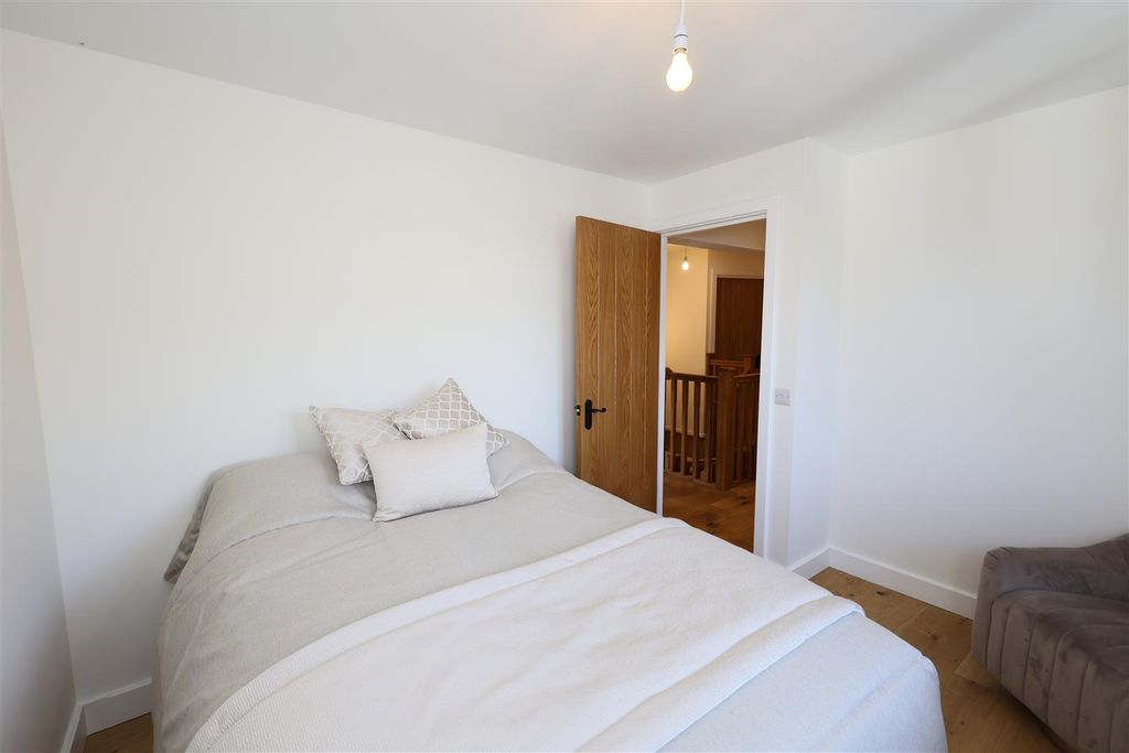 Additional image 19 of 4 bed detached house to rentShacklands Road, Shoreham, Sevenoaks TN14