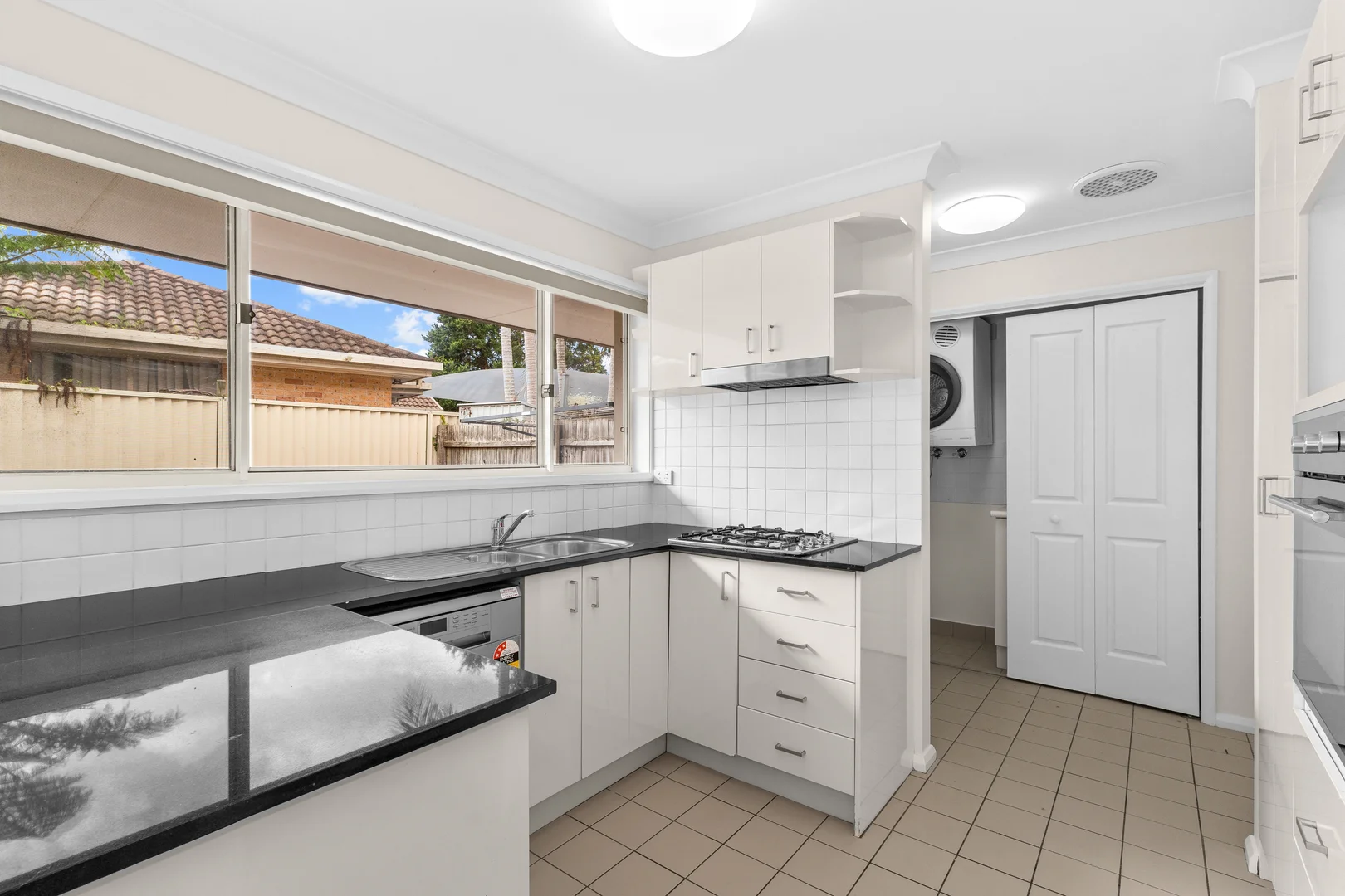 Additional image 3 of 11/43-49 Keren Avenue, Berkeley Vale NSW 2261