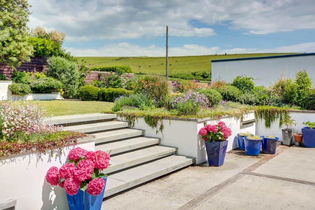 Additional image 11 of 6 bed detached house for saleRoedean Way, Brighton, East Sussex BN2