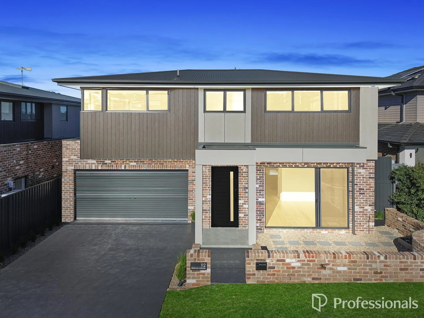 112 Pridham Ave, Box Hill NSW 2765