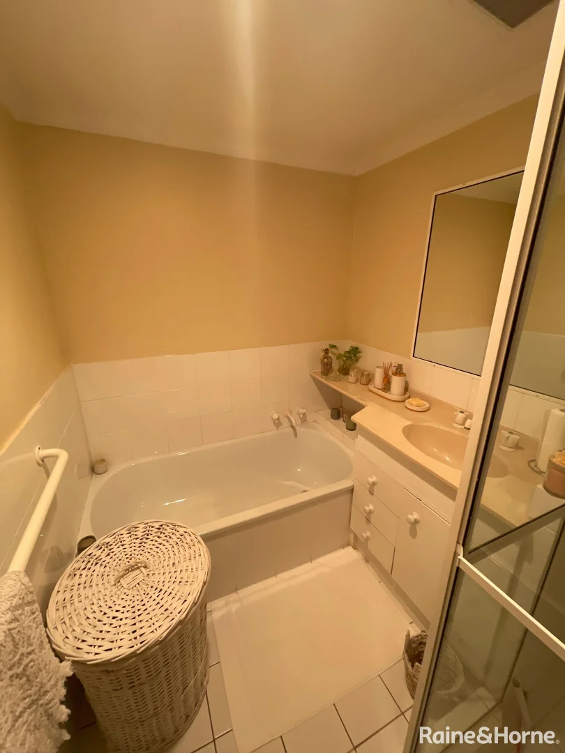 11/2 Brasted Street, Taringa QLD 4068 photo 2