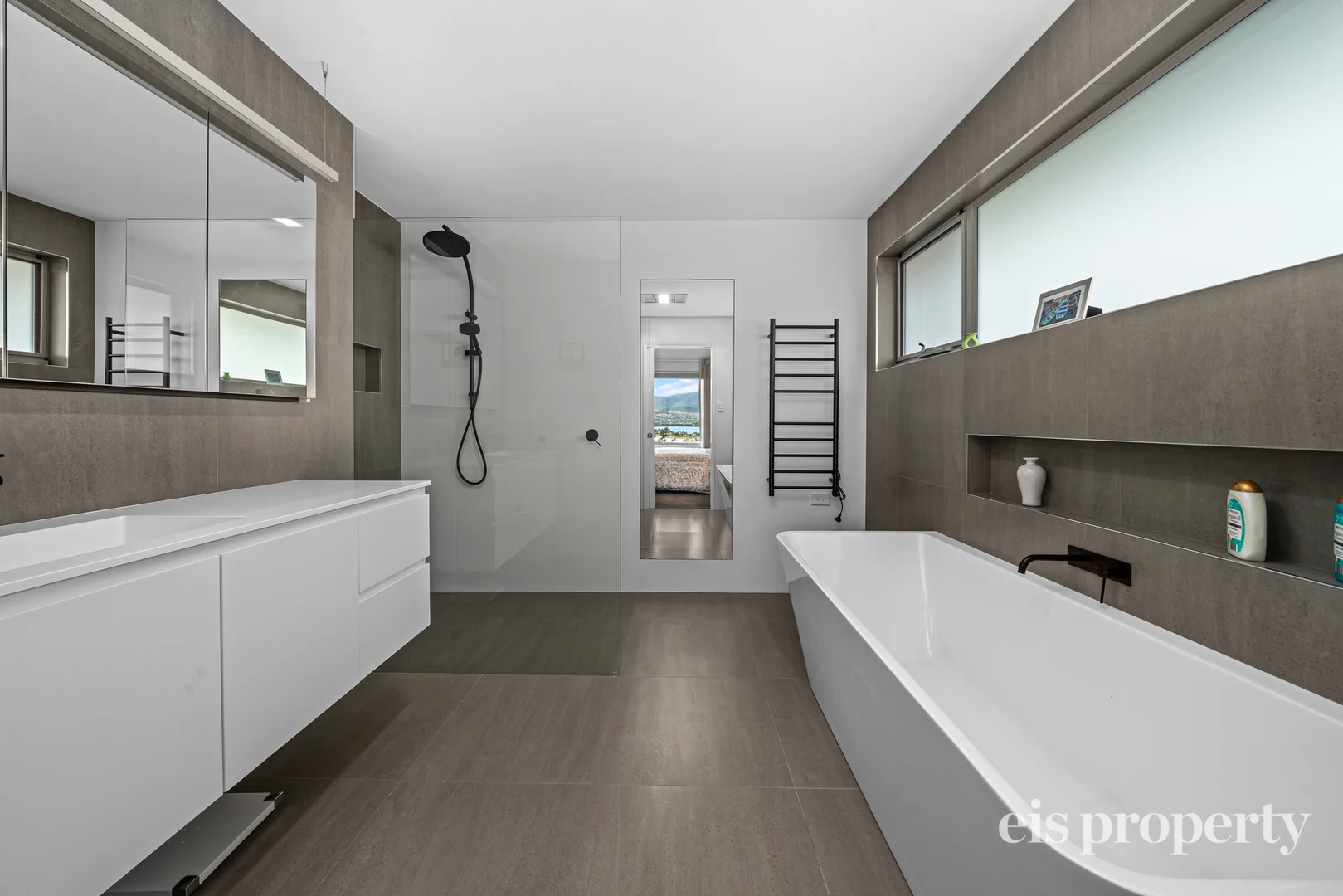 Additional image 8 of 7 Sabrina Court, Lindisfarne TAS 7015