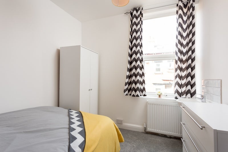 Additional image 5 of Room in a Shared House, Burchett Grove, LS6, N1 7GU