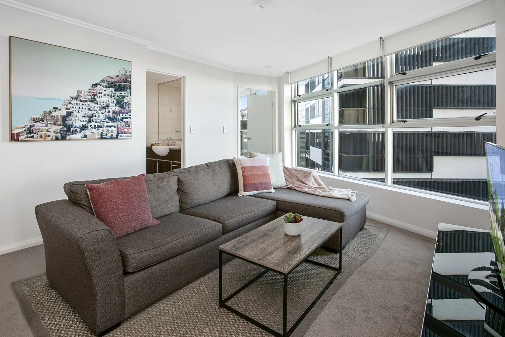 Pacific Highway, North Sydney NSW 2060