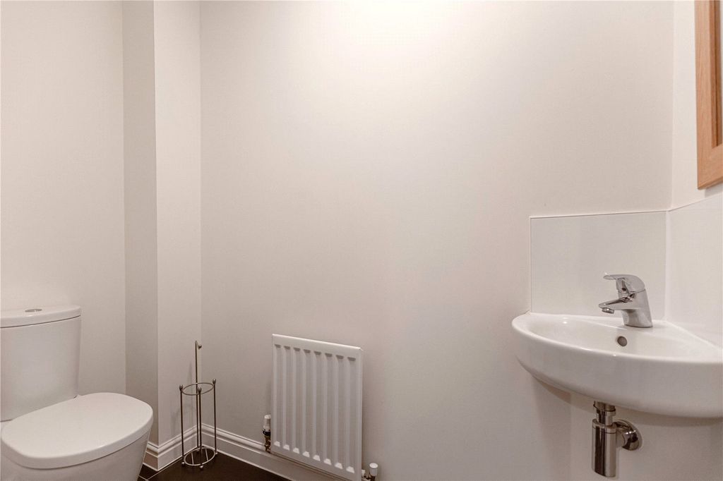 Additional image 17 of 6 bed semi-detached house to rentHatton Road, Cheswick Village, Bristol BS16