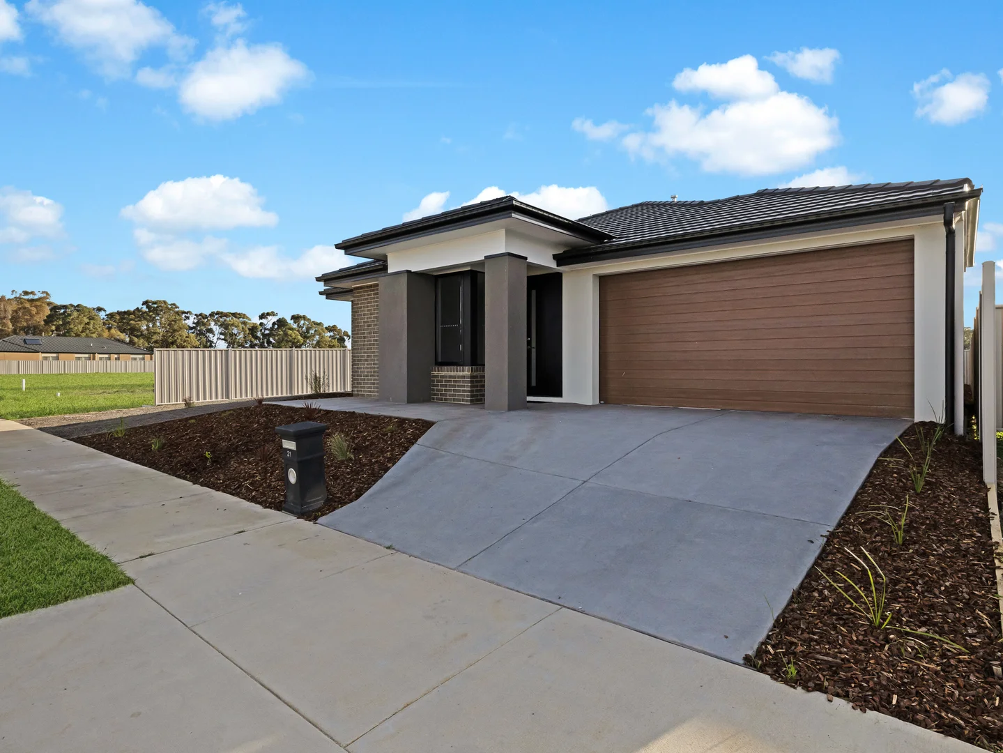 Additional image 12 of 21 Livingston Boulevard, Benalla VIC 3672