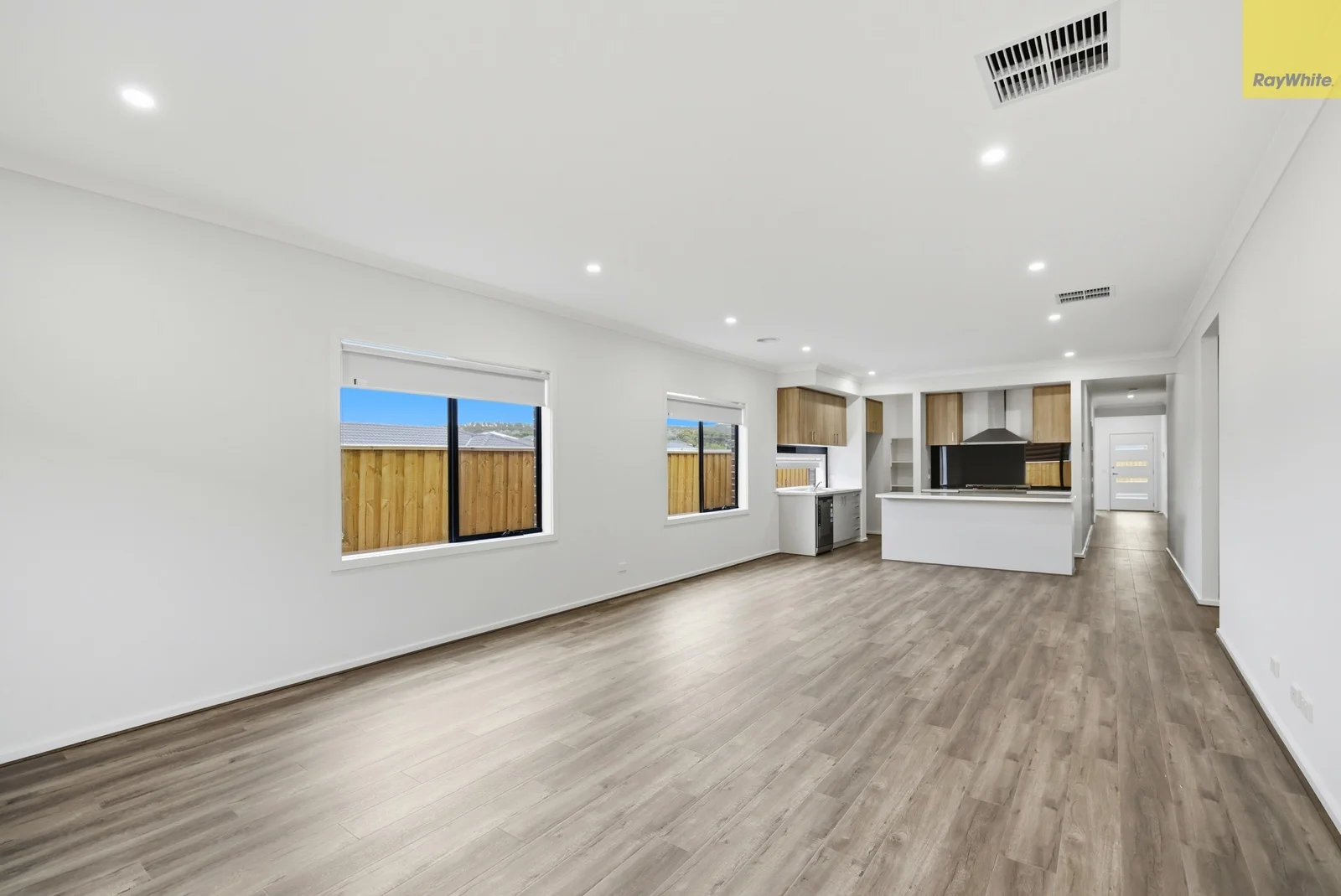 21 Meridie Way, Darley VIC 3340 photo 4