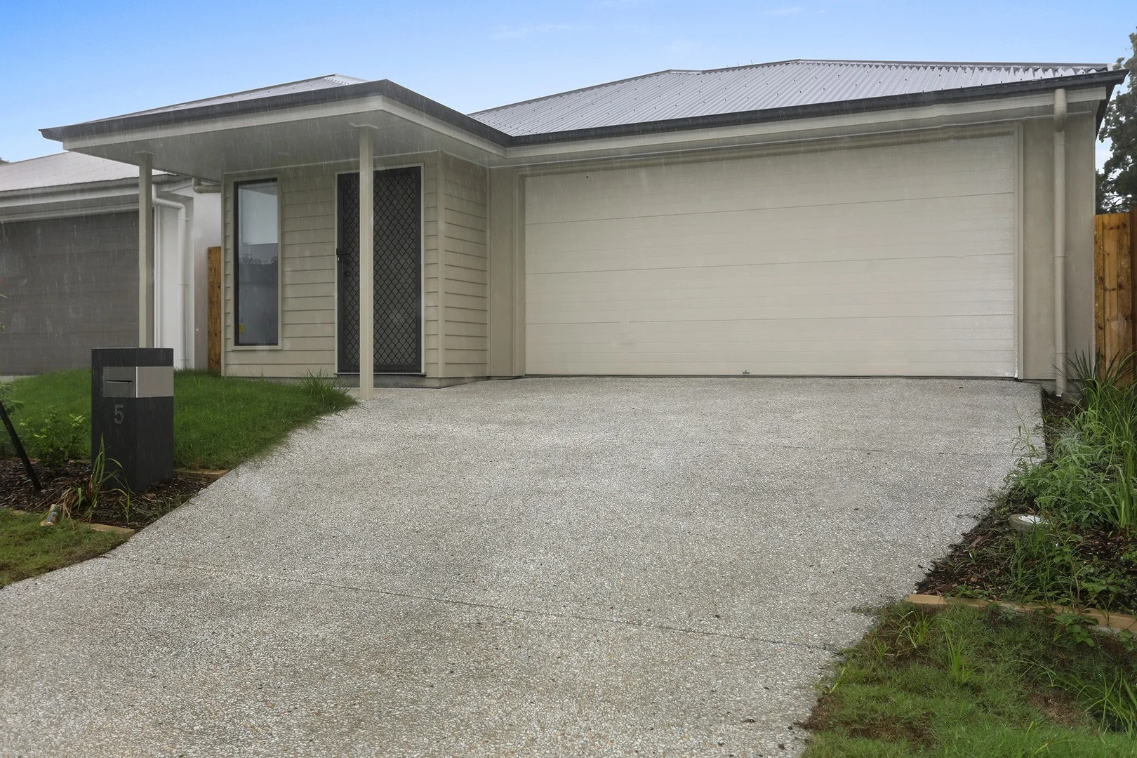 5 Velour Court, Morayfield QLD 4506