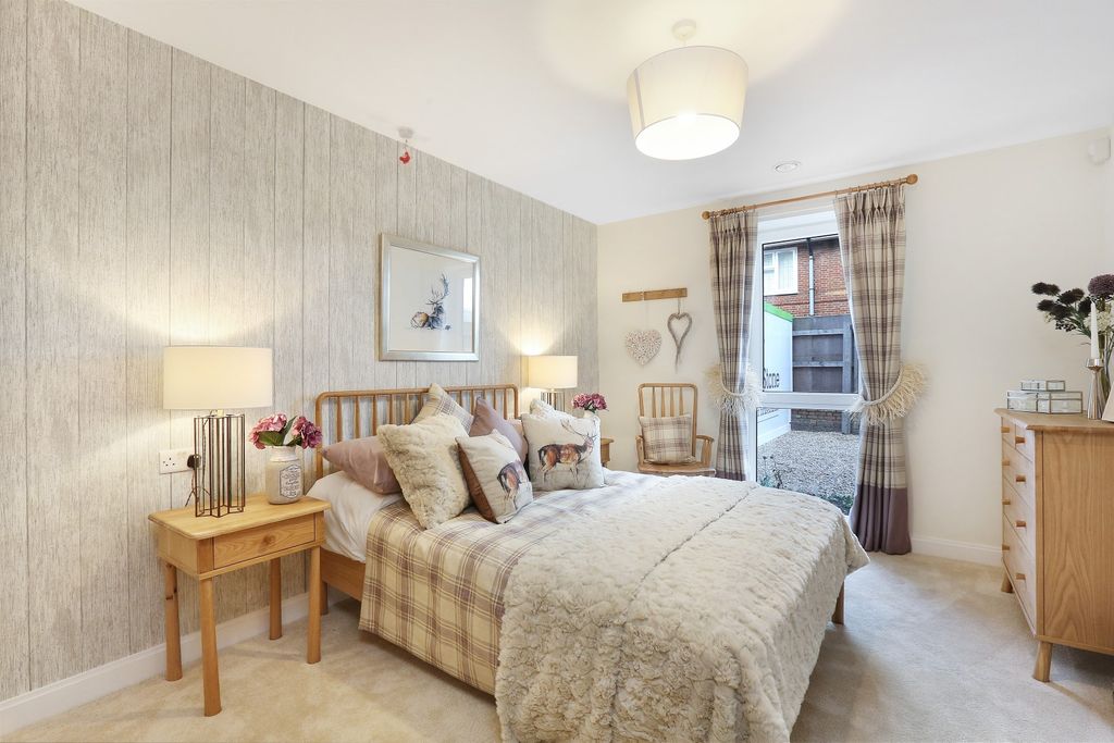 2 bed flat to rentSt. Johns Road, Tunbridge Wells TN4