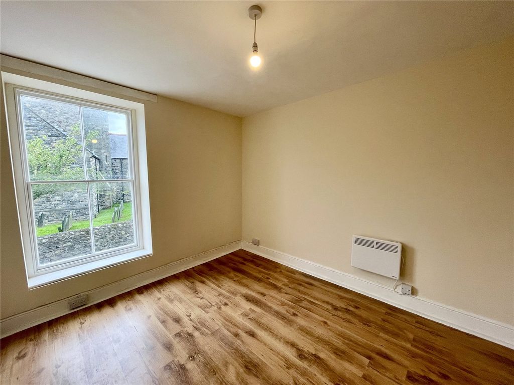 Additional image 5 of 3 bed maisonette to rentCorbett Square, Tywyn, Gwynedd LL36