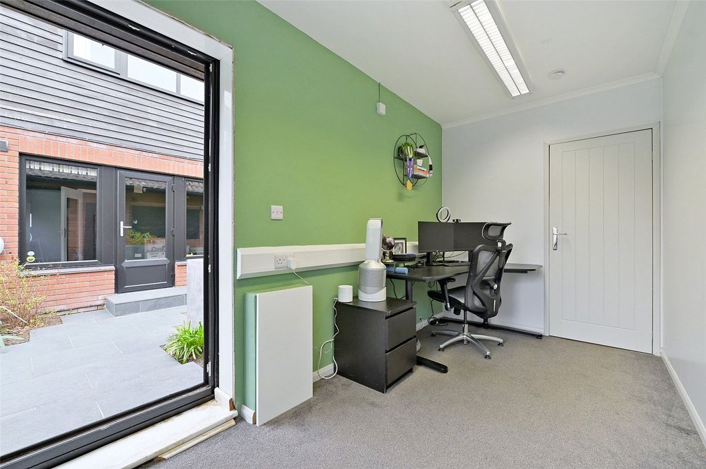Additional image 12 of 5 bed detached house to rentStation Road, Nailsea, Bristol, Somerset BS48