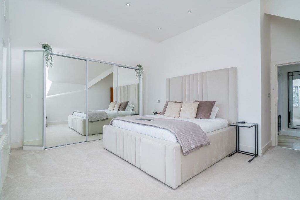 Additional image 11 of 2 bed penthouse to rentGolf Open 2026 - Lulworth Road, Birkdale PR8
