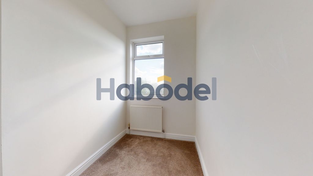 Additional image 9 of 3 bed terraced house to rentDenby Street, Bentley, Doncaster DN5