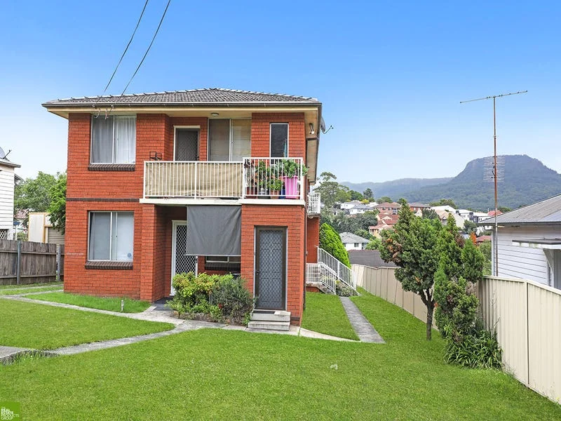 2/10 Dudley Street, Wollongong NSW 2500