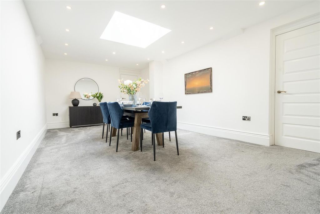 Additional image 5 of 3 bed flat to rentEsplanade, Whitley Bay NE26