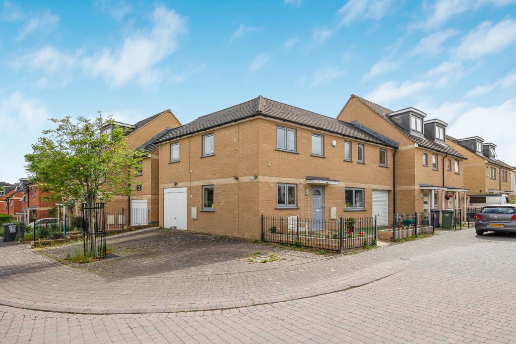Additional image 26 of 4 bed end terrace house for saleGraces Field, Stroud, Gloucestershire GL5