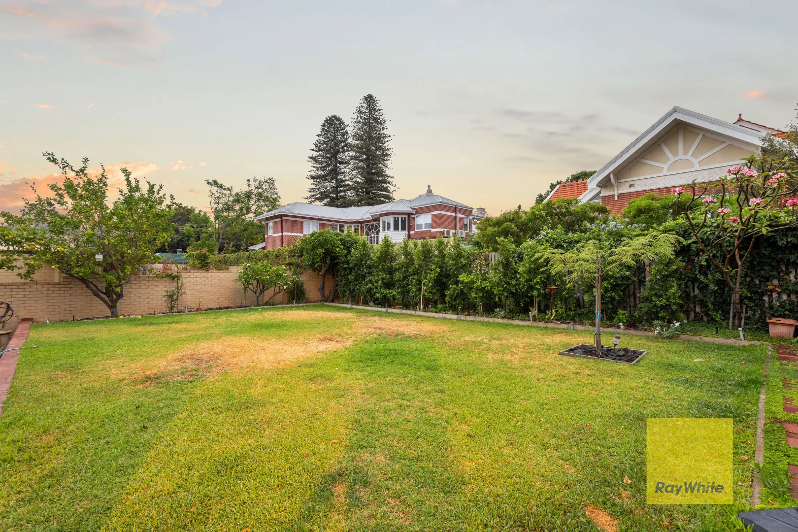 Additional image 15 of 21 Hurstford Close, Peppermint Grove WA 6011
