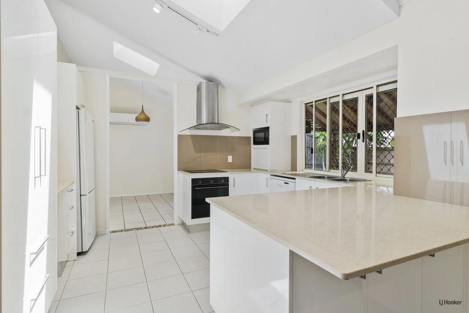 3 Beaumont Court, Currumbin Waters QLD 4223