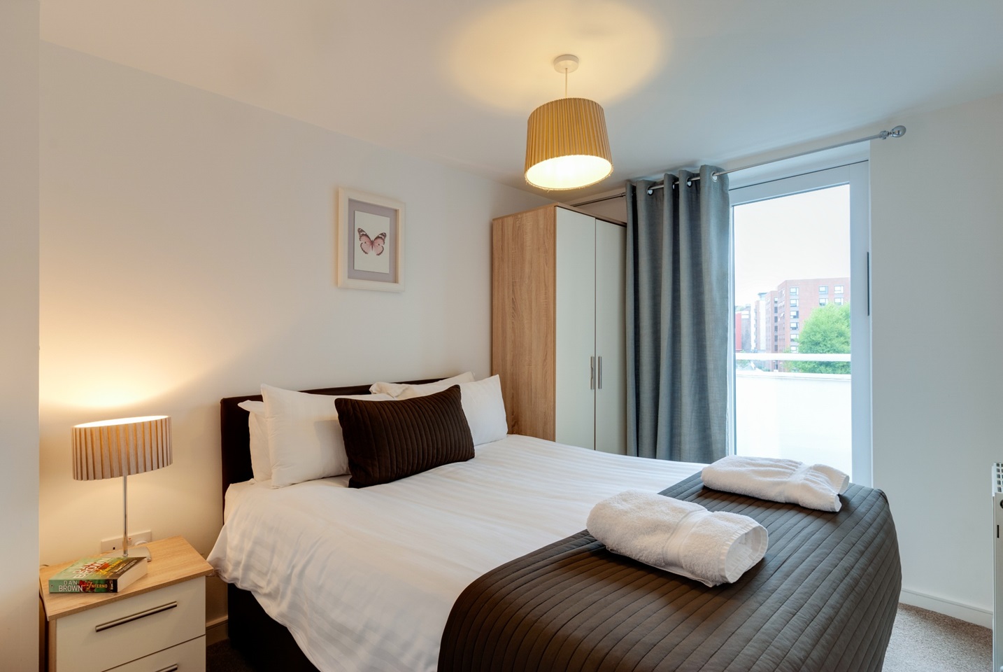 2 Bed Flat, Royal Quay, L3, N1 7GU photo 3
