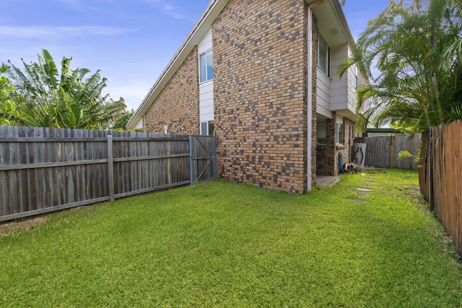Additional image 8 of 2/12 Kenny Drive, Labrador QLD 4215