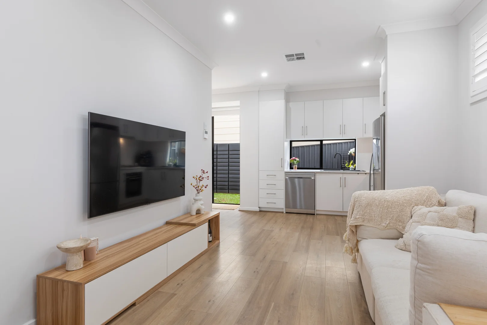 Additional image 4 of 1/22 Maturin Avenue, Christies Beach SA 5165