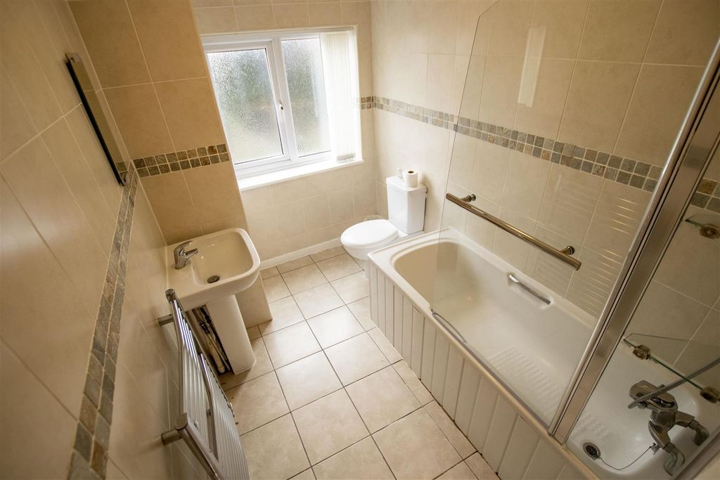 Additional image 10 of 3 bed shared accommodation to rentGleave Road, Selly Oak, Birmingham, West Midlands B29