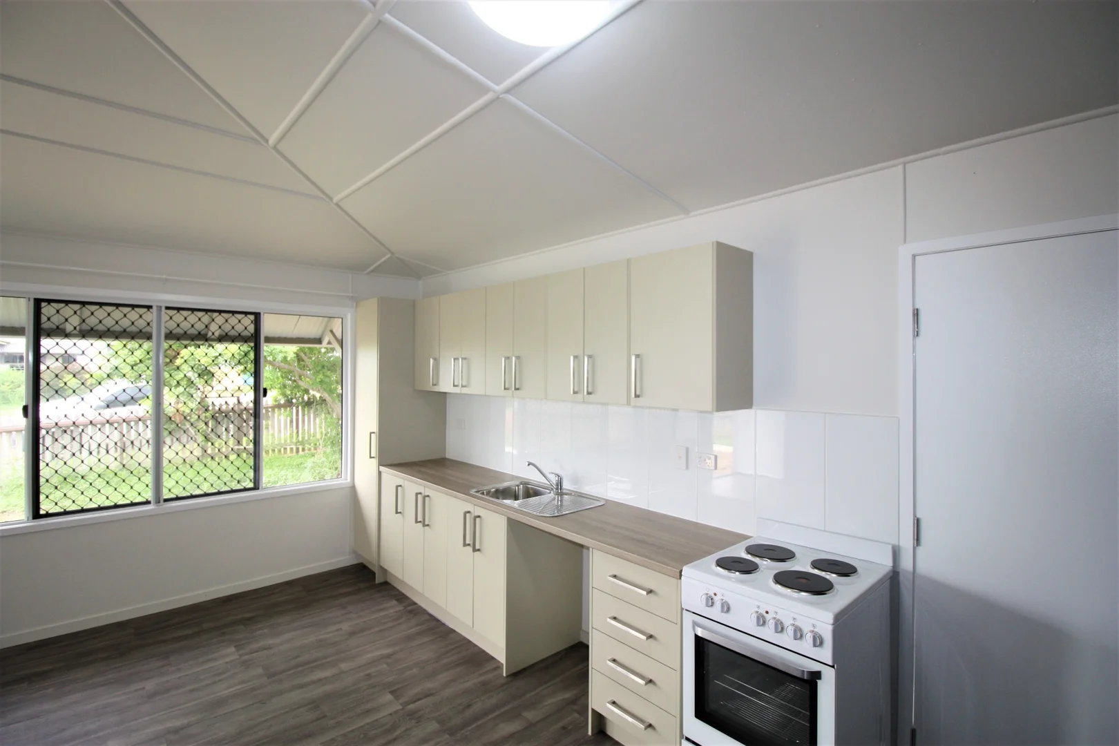 Additional image 3 of 1/63 Church Street, Charters Towers City QLD 4820