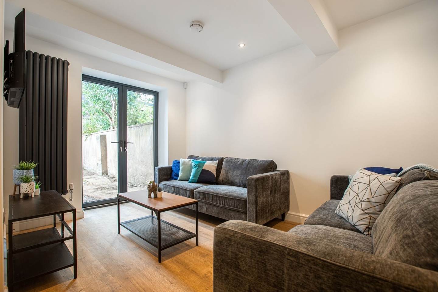 5 Bed Flat, Regent Terrace, S3, N1 7GU photo 3