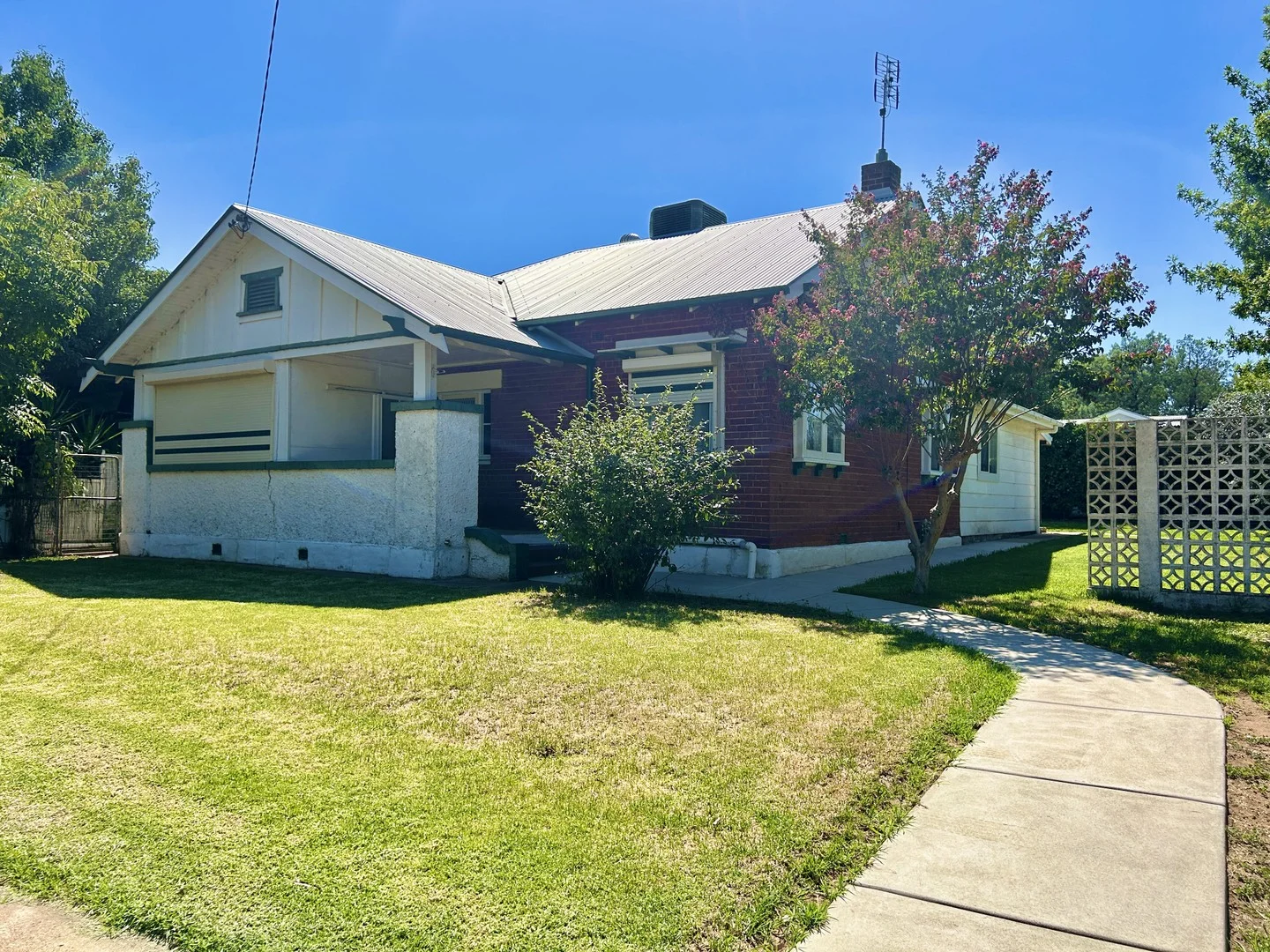 1-6/98 Main Street, Junee NSW 2663