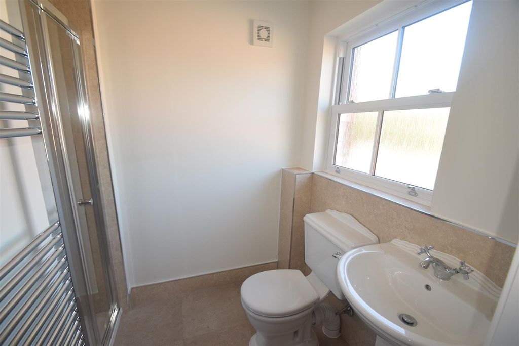 Additional image 9 of 4 bed detached house to rentChetwynd Road, Newport TF10