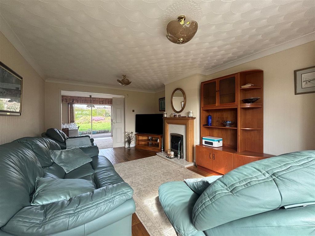 Additional image 3 of 3 bed semi-detached house to rentBryn Siriol, Caerphilly CF83