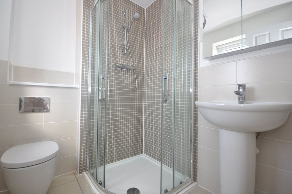 Additional image 13 of 4 bed semi-detached house to rentClover Drive, Cheltenham GL52