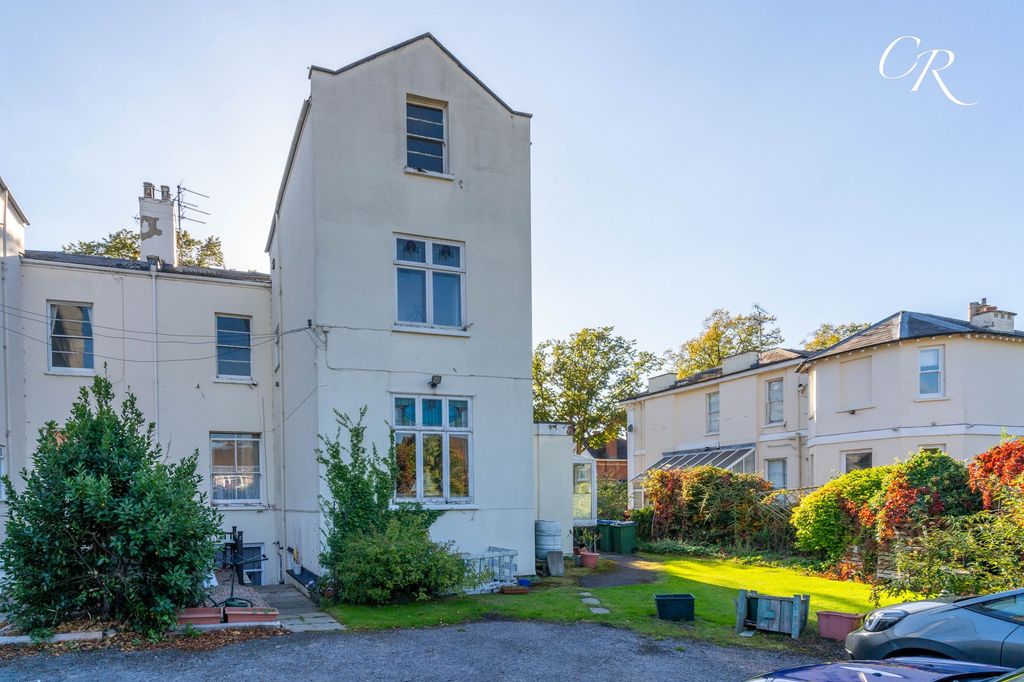 Additional image 7 of 1 bed flat for sale12 Sydenham Road North, Cheltenham GL52