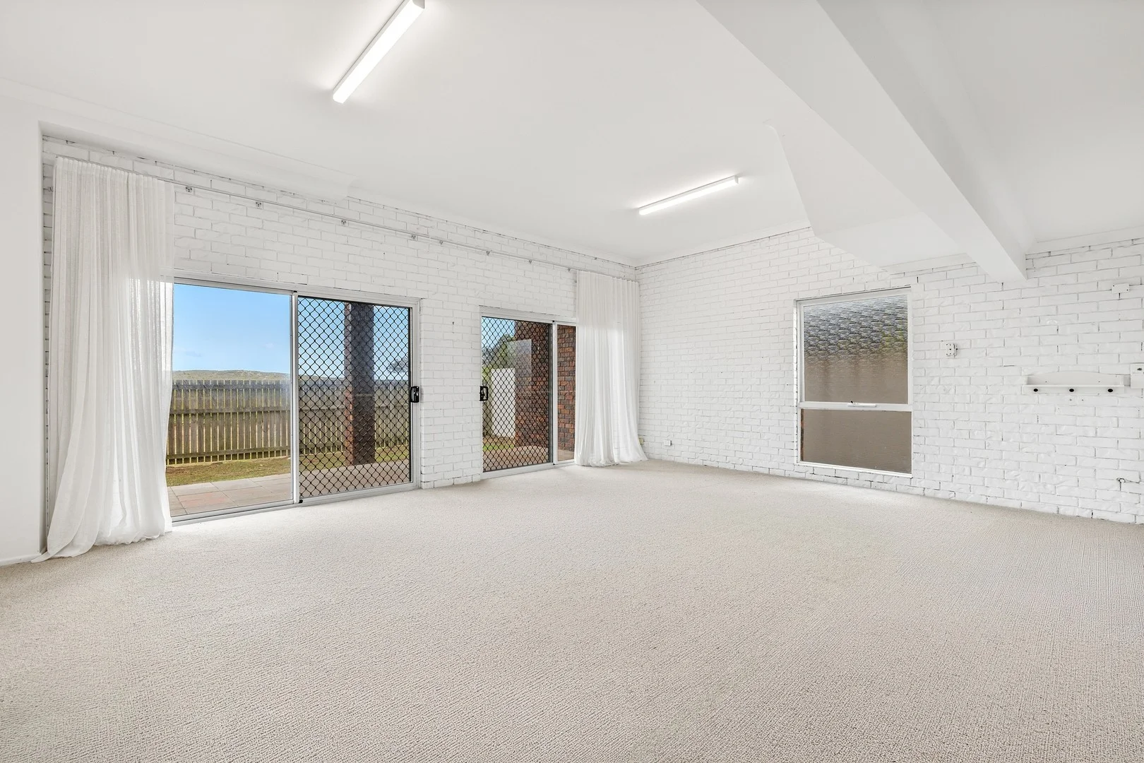 29 Oceanic Drive, Warana QLD 4575