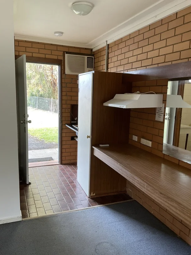 Additional image 2 of 4/305 Ogilvie Ave, Echuca VIC 3564