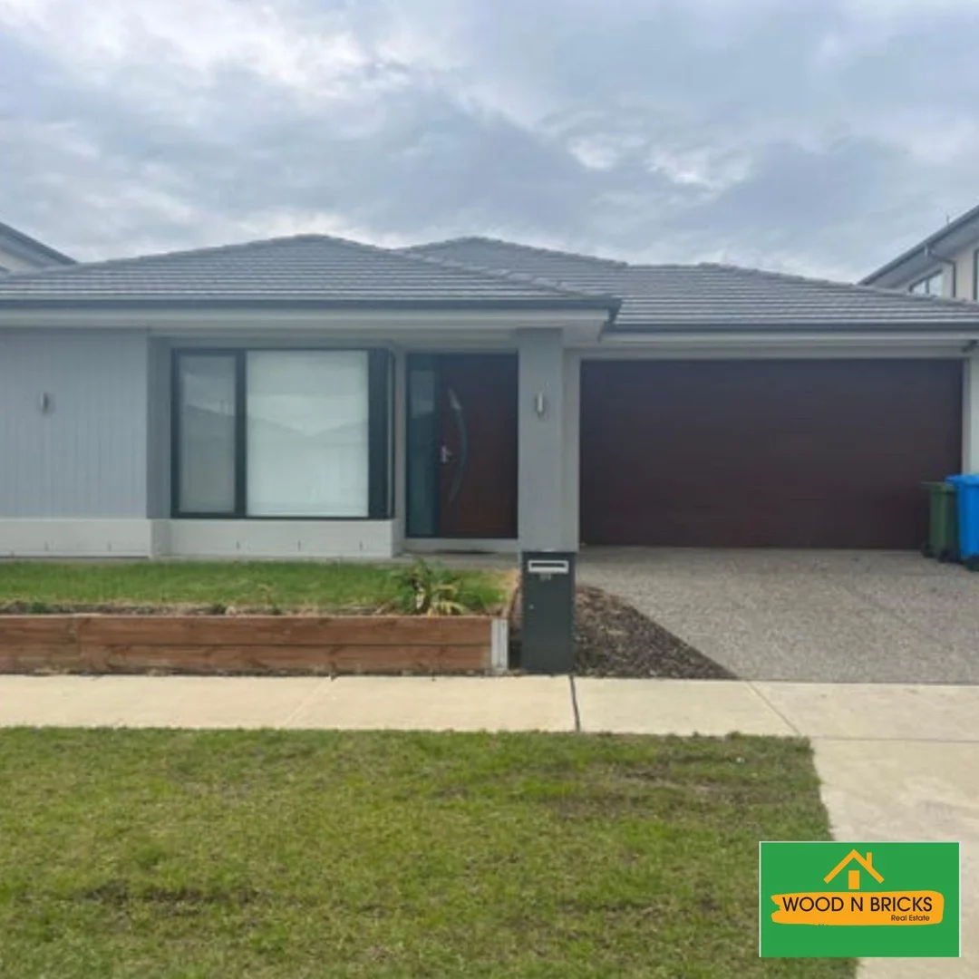 99 Manton Road, Clyde North VIC 3978