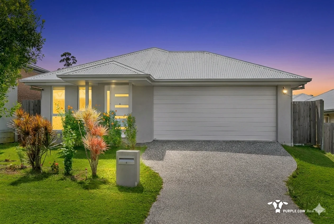 5 Pintail Circuit, Deebing Heights QLD 4306