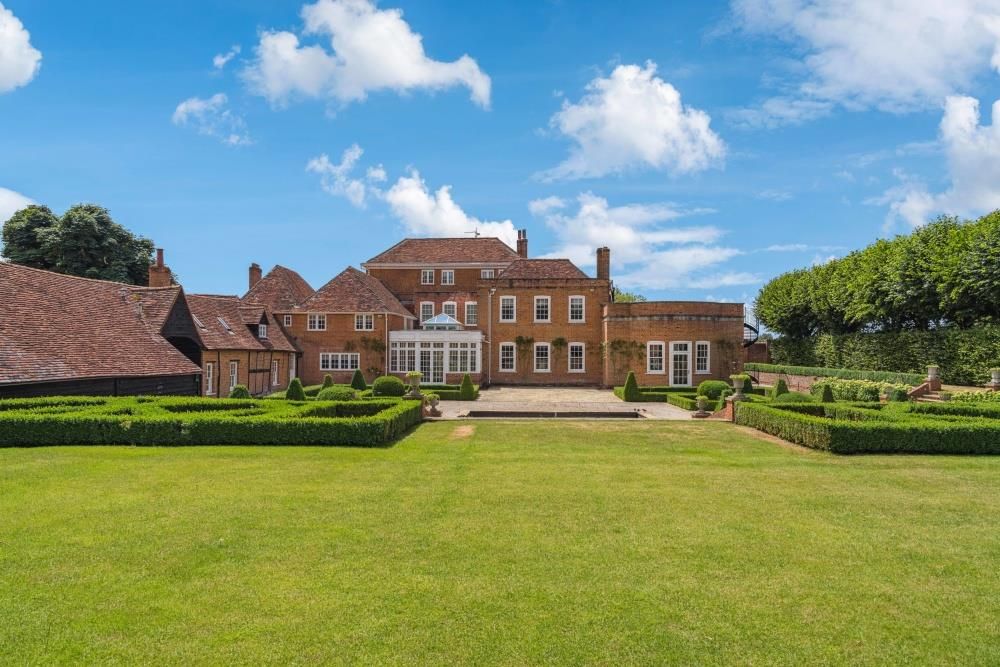 Additional image 8 of 10 bed detached house to rentOld House Lane, Kings Langley, Hertfordshire WD4
