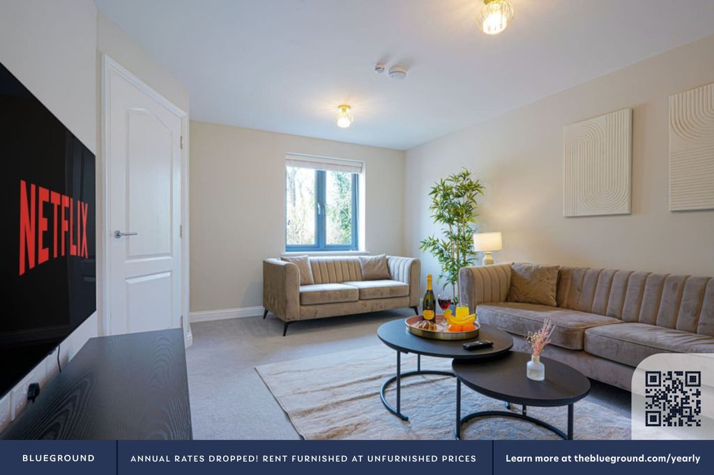 3 bed flat to rentWalton MK7 photo 3