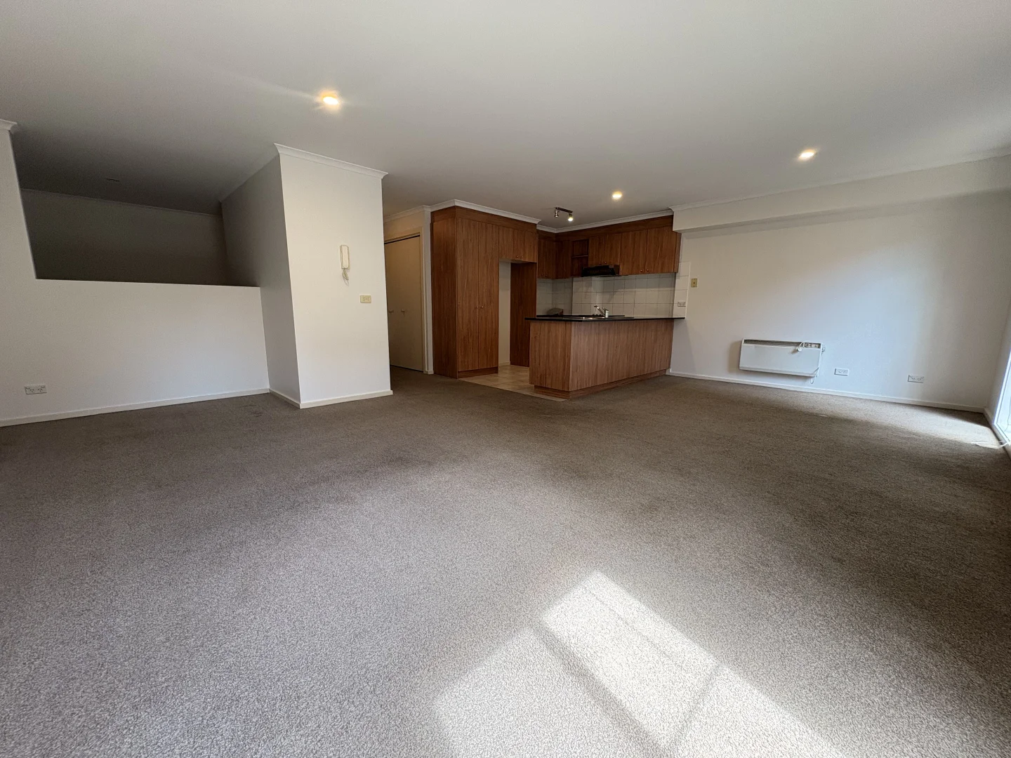 Additional image 5 of 6/250 Sunshine Avenue, Kealba VIC 3021