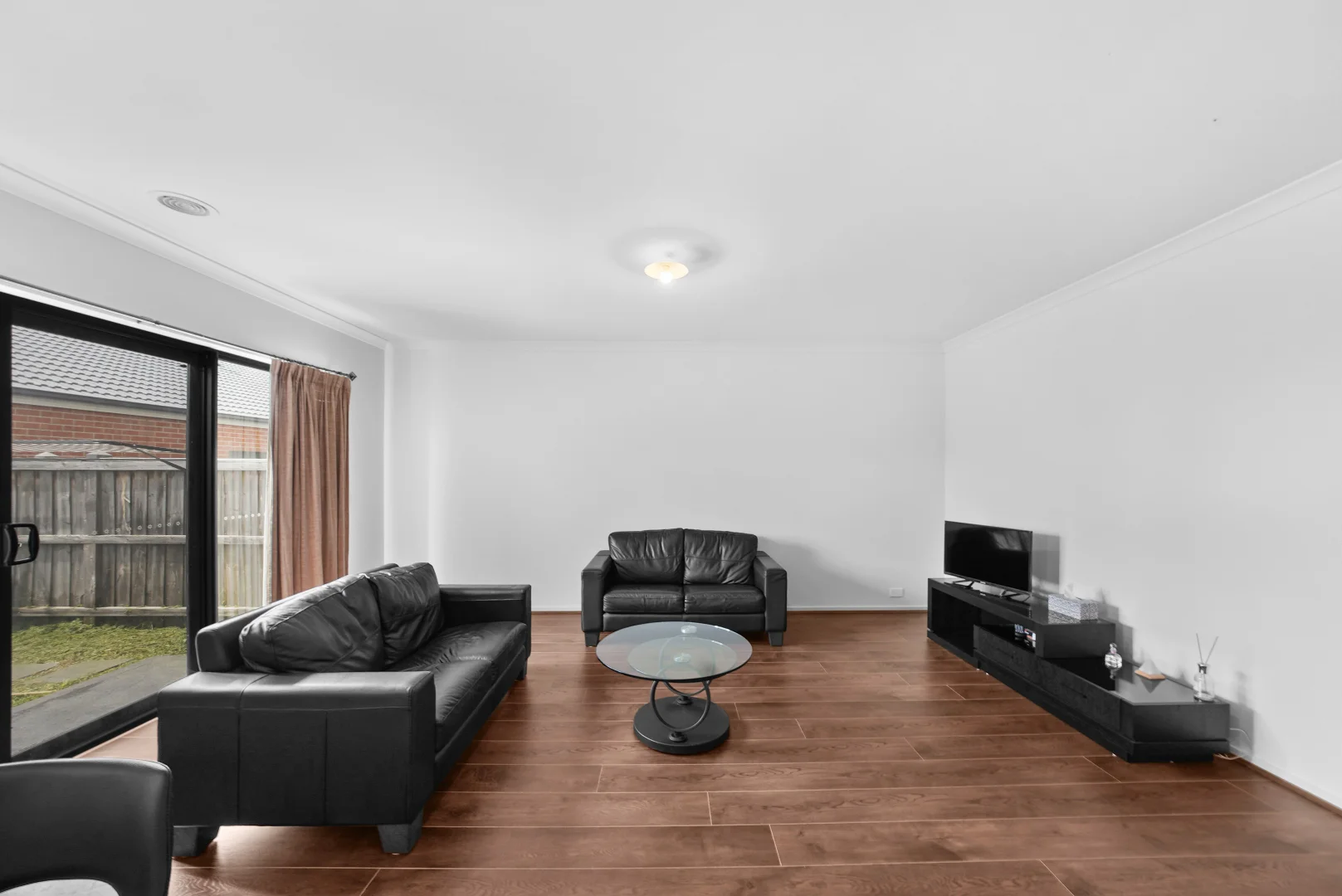 Additional image 24 of 8 Hanover Way, Mickleham VIC 3064